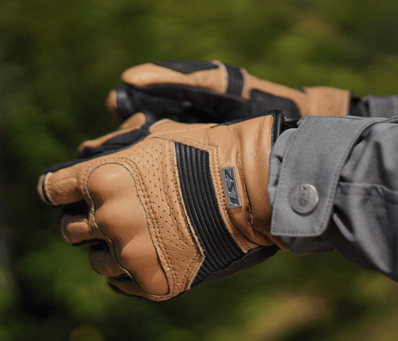 LS2 Duster Black MAN